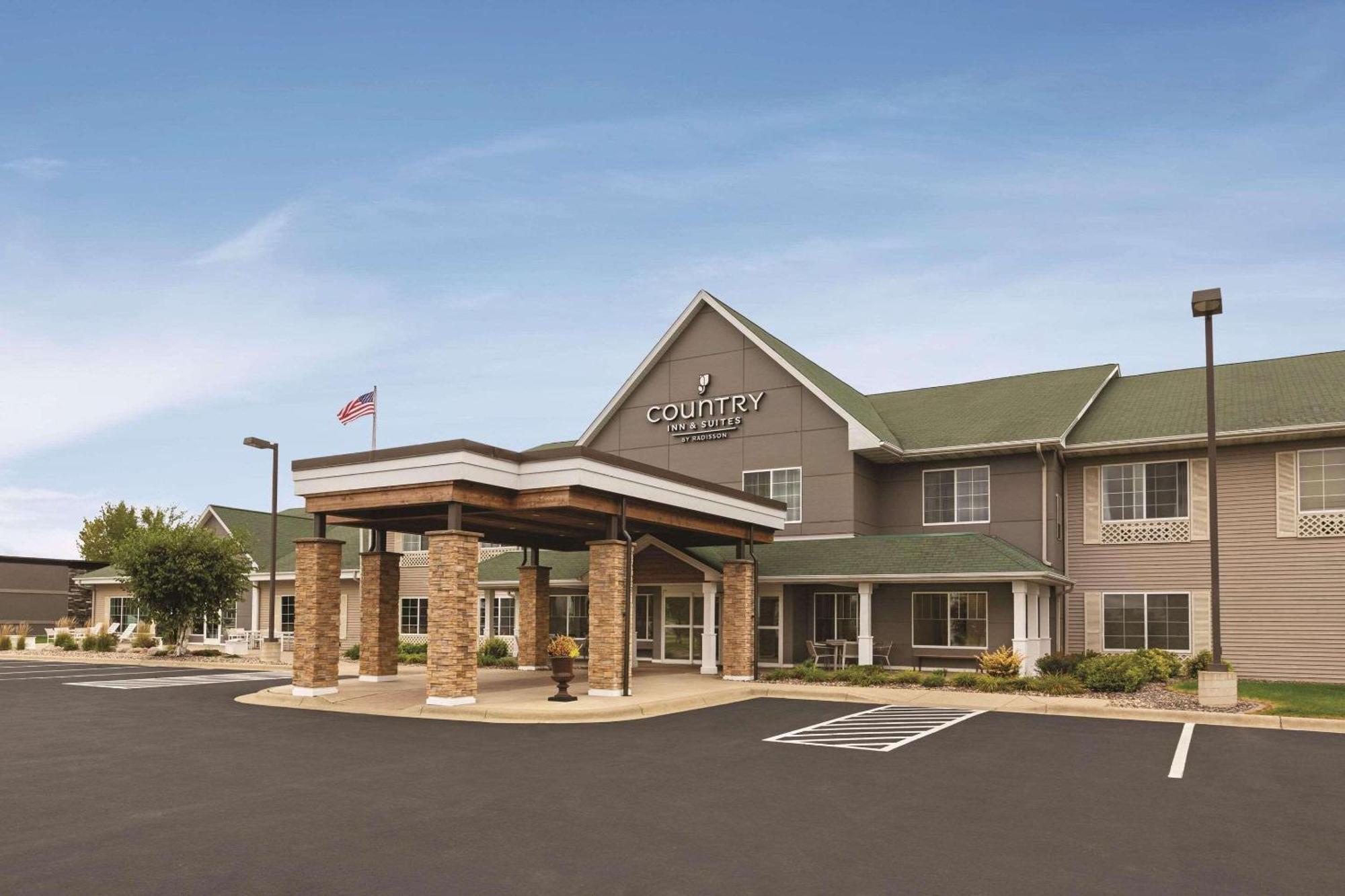 威尔马丽怡套房酒店 Willmar 外观 照片